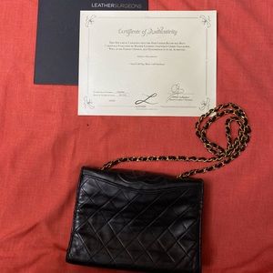 VINTAGE CHANEL flap bag